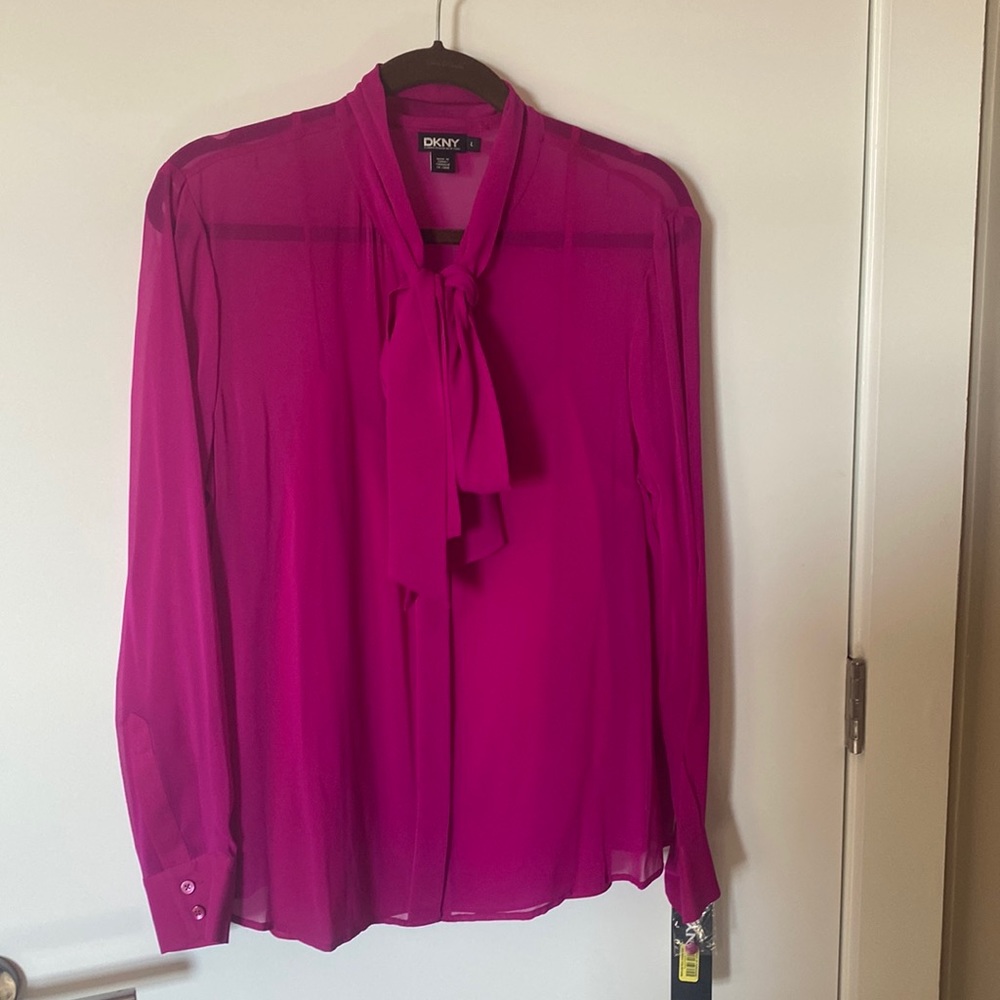 New with tags DKNY blouse with matching color camisole